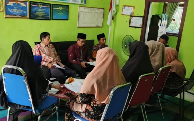 MTsN 2 Kepulauan Meranti Gelar Rapat Persiapan Hadapi OMI Tingkat Kabupaten