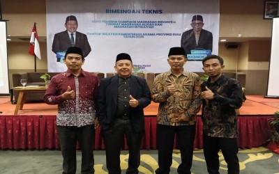 Guru MTsN 2 Kepulauan Meranti Ikuti Bimtek Pembinaan Olimpiade Madrasah Indonesia di Pekanbaru