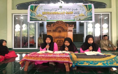MTsN 2 Kepulauan Meranti Bentuk Generasi Berakhlak Mulia Lewat Peringatan Maulid Nabi